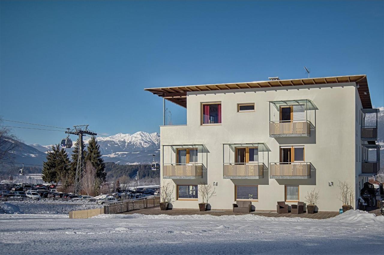 Garni Schorneck Bed & Breakfast Brunico Bagian luar foto
